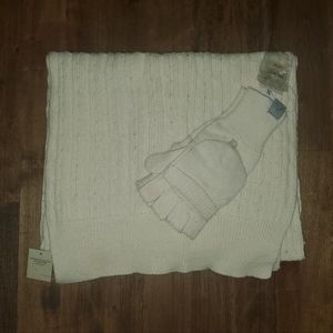 ●HOLD● NWT Women's American Eagle Angora Hair Blend Scarf & Gloves - Ivory Crean